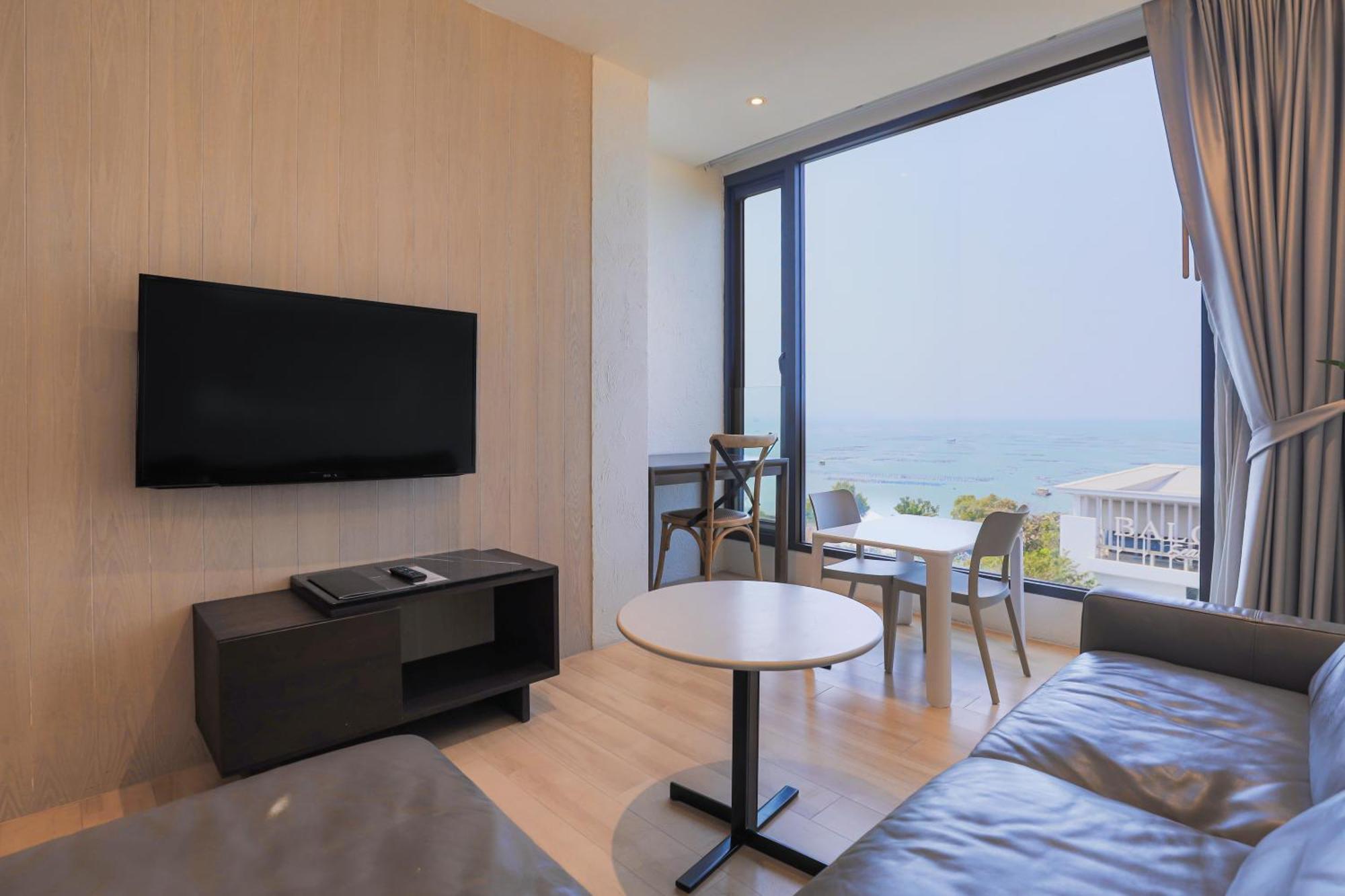 Balcony Seaside Sriracha Hotel & Serviced Apartments Si Racha Luaran gambar