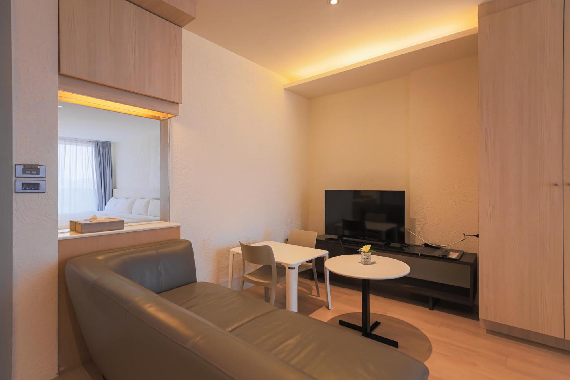 Balcony Seaside Sriracha Hotel & Serviced Apartments Si Racha Luaran gambar