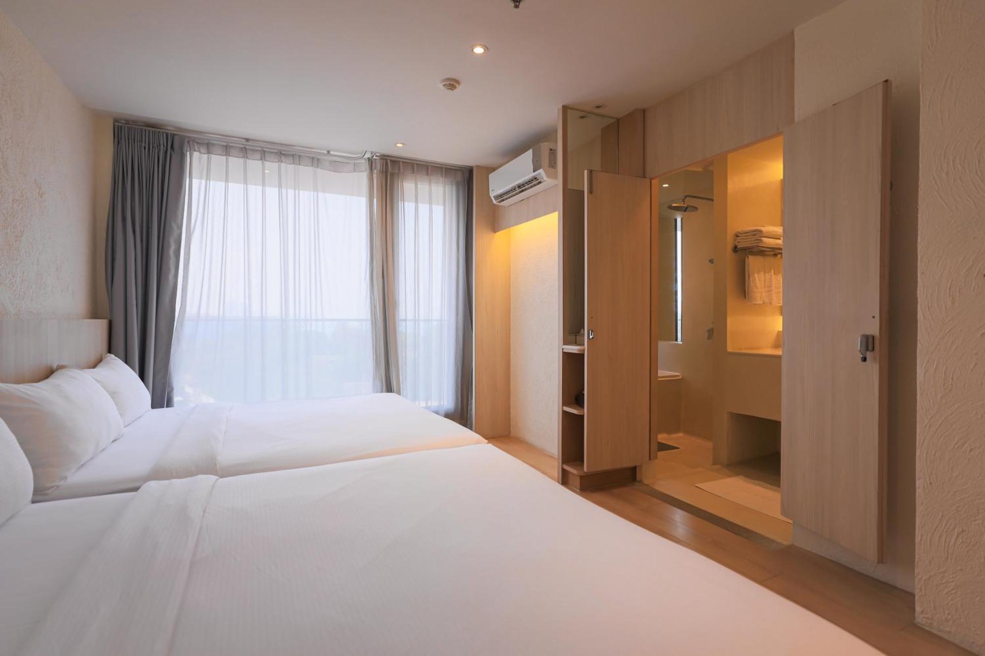 Balcony Seaside Sriracha Hotel & Serviced Apartments Si Racha Luaran gambar