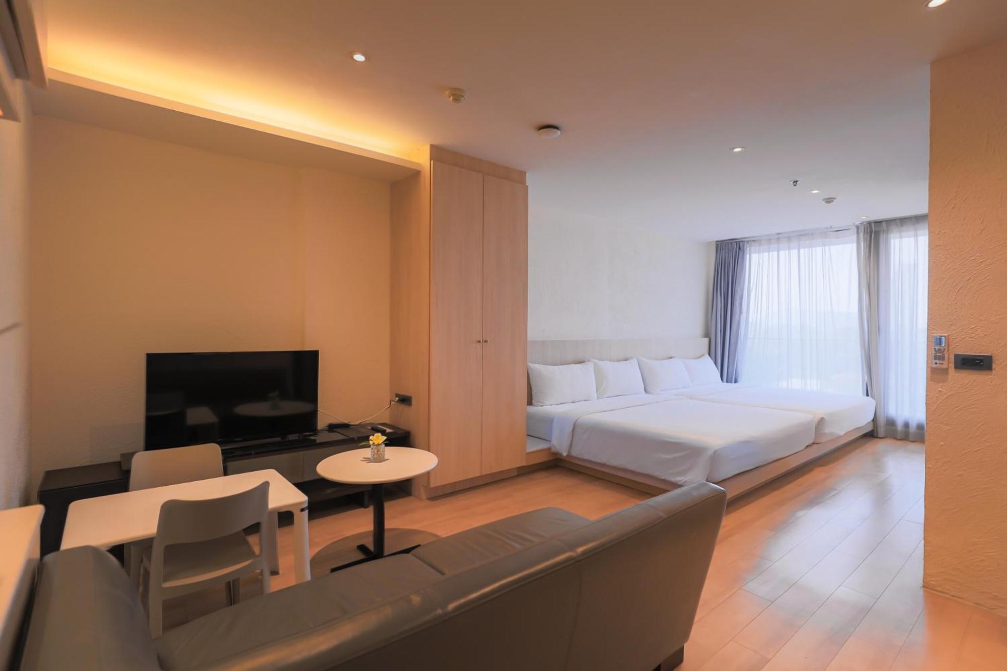 Balcony Seaside Sriracha Hotel & Serviced Apartments Si Racha Luaran gambar